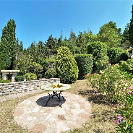 In With Garden Views Assisi