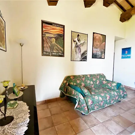 In With Garden Views