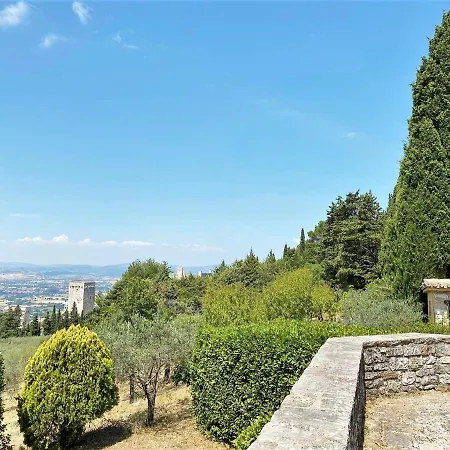 In With Garden Views Casa de Férias Assisi