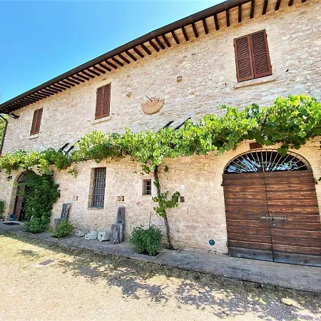 In With Garden Views Assisi